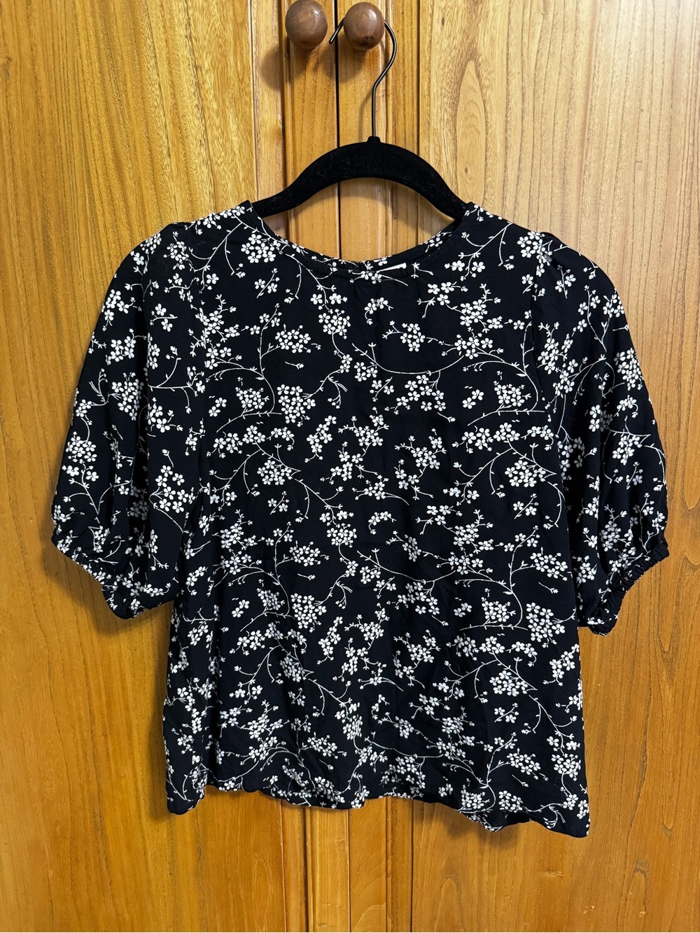 Nordstrom Puff-Sleeve Black Stemmed Floral Blouse, Big Kids Size 14/16